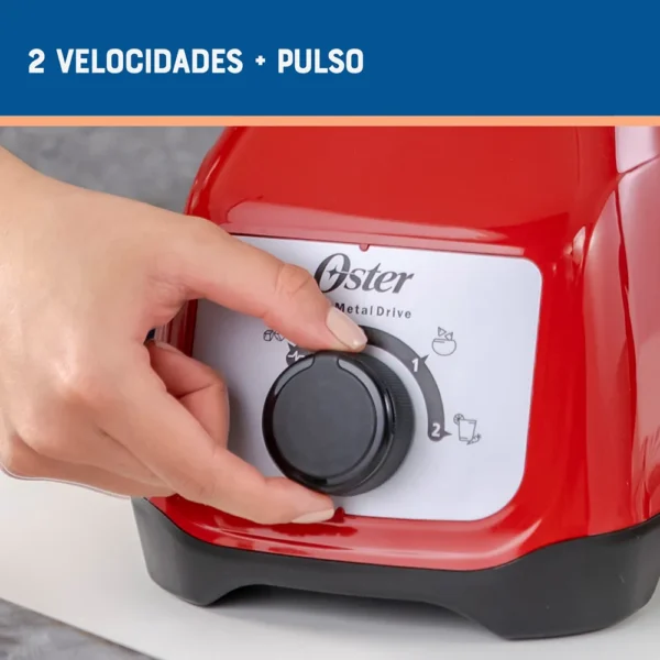 Licuadora Oster® con vaso de vidrio y control de perilla - Image 2