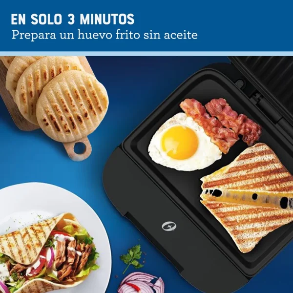 Sandwichera Oster® Compacta con Platos Hondos - Image 3